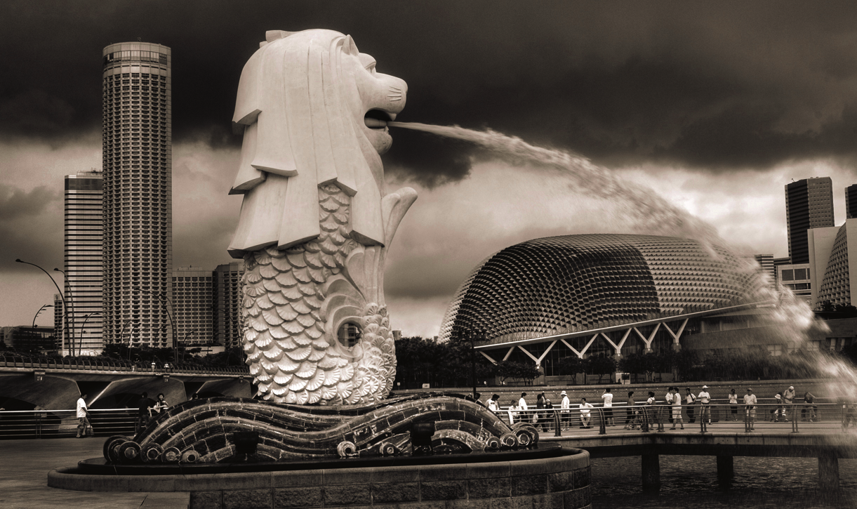 The Merlion in Merlion Park, with Raffles City (left) and Esplanade – Theatres on the Bay (right) in the background.