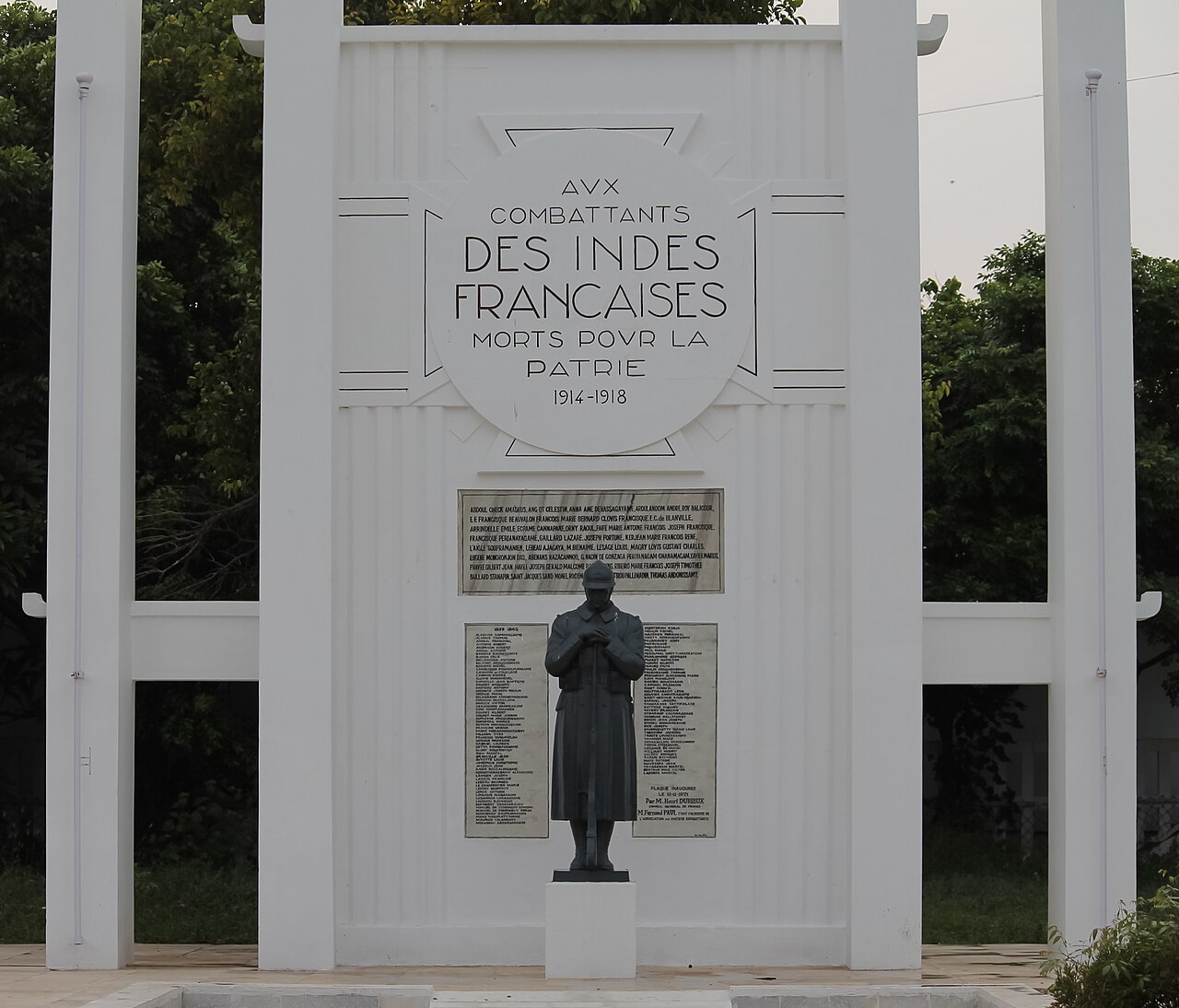 The memorial for Indian and French combatants from Pondicherry who laid down their lives in the first world war. Pondicherry, India