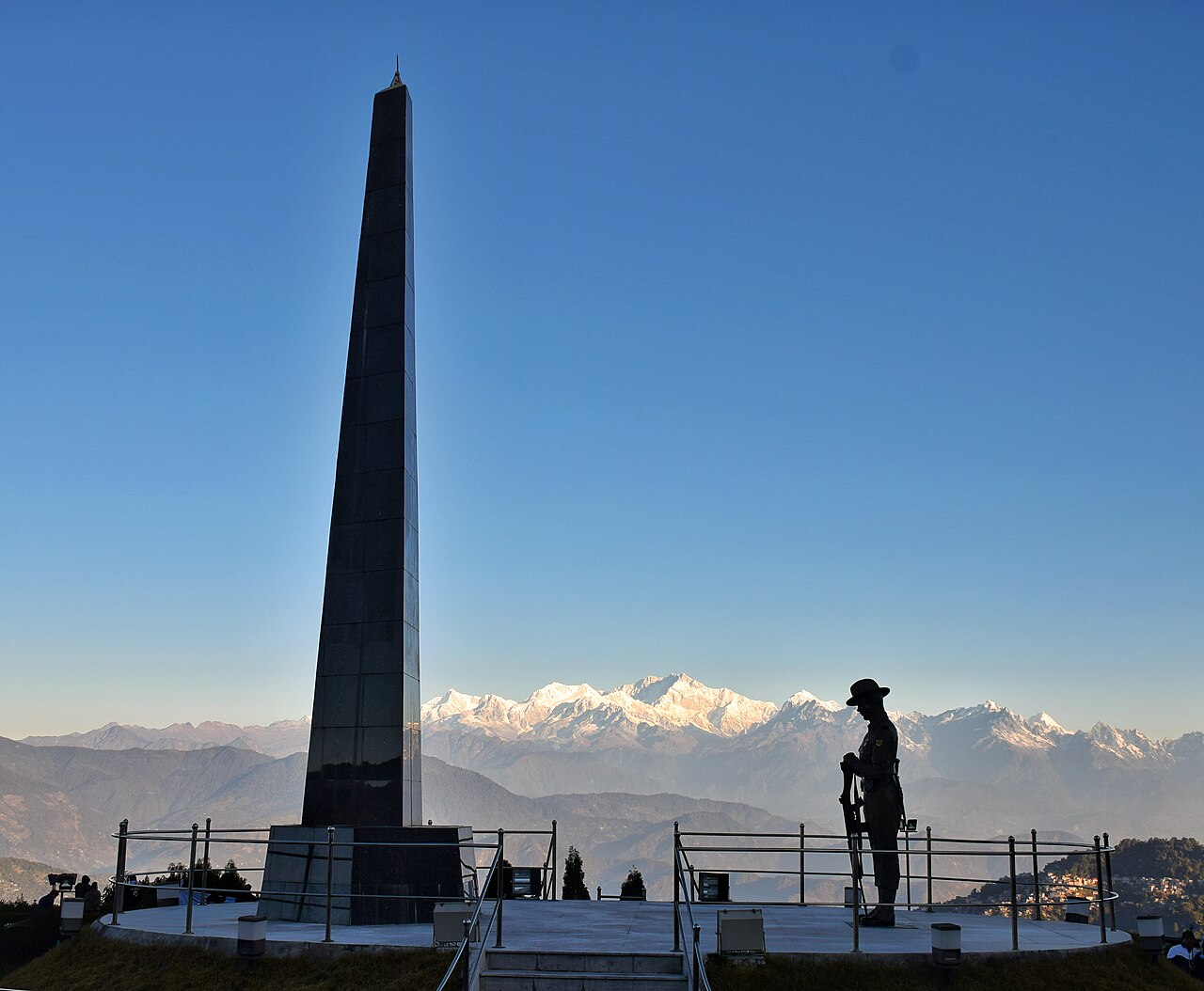 Batasia Loop War Memorial with Kanchanjunga.
