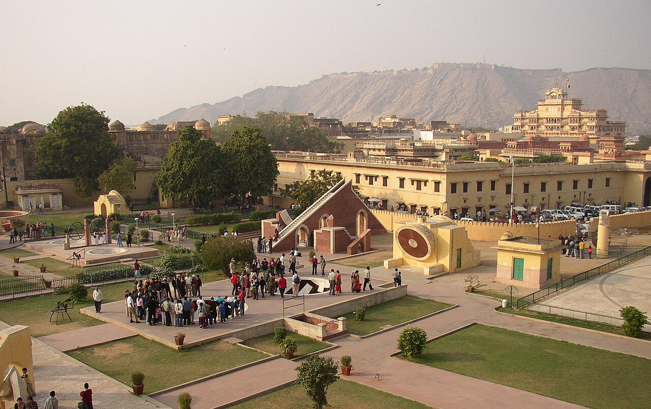 Taken from the observation platform at the top of the Jantar Mantar, showing smaller architectural sundials. The Jantar Mantar is a collection of architectural 