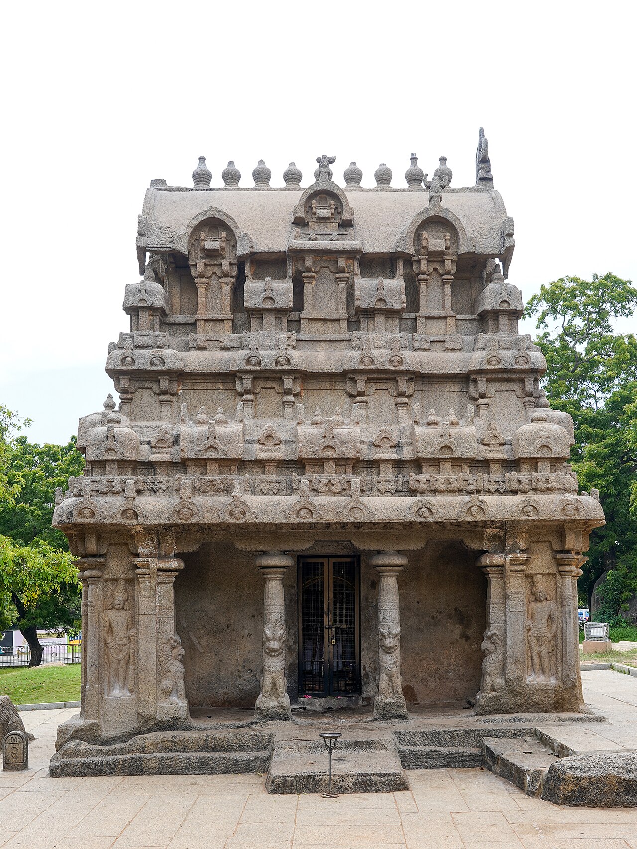 Ganesha Ratha, 630-668 AD, Mahabalipuram, Tamil Nadu, India