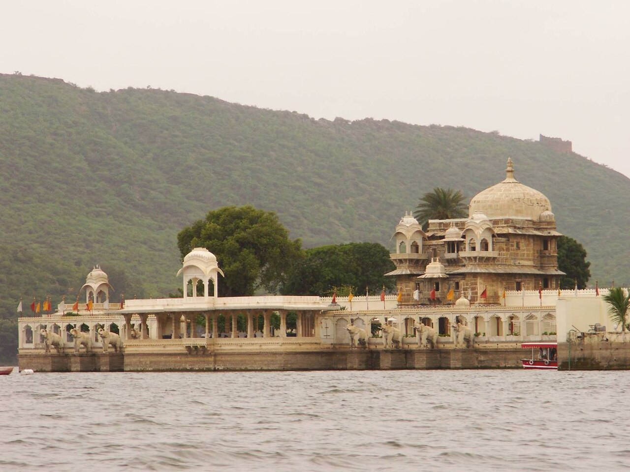 Palais Jag Mandir Lac Pichola Udaipur 2006 (Oeuvre personnelle)