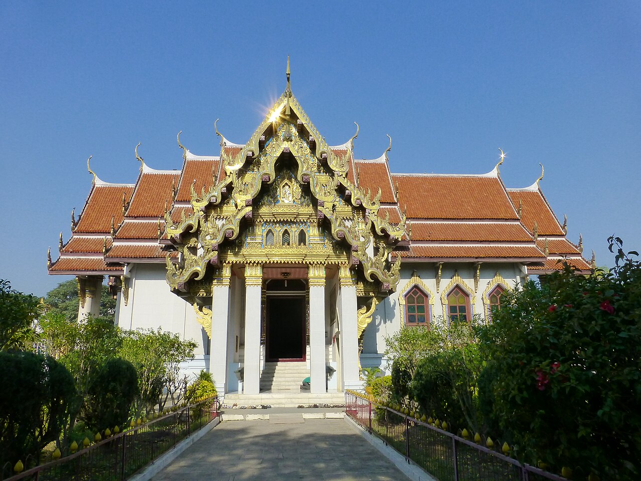 01 Side Entrance, at Wat Thai, Bodhgaya Photograph from the Wat Thai in Bodh Gaya, Bihar taken by Anandajoti.