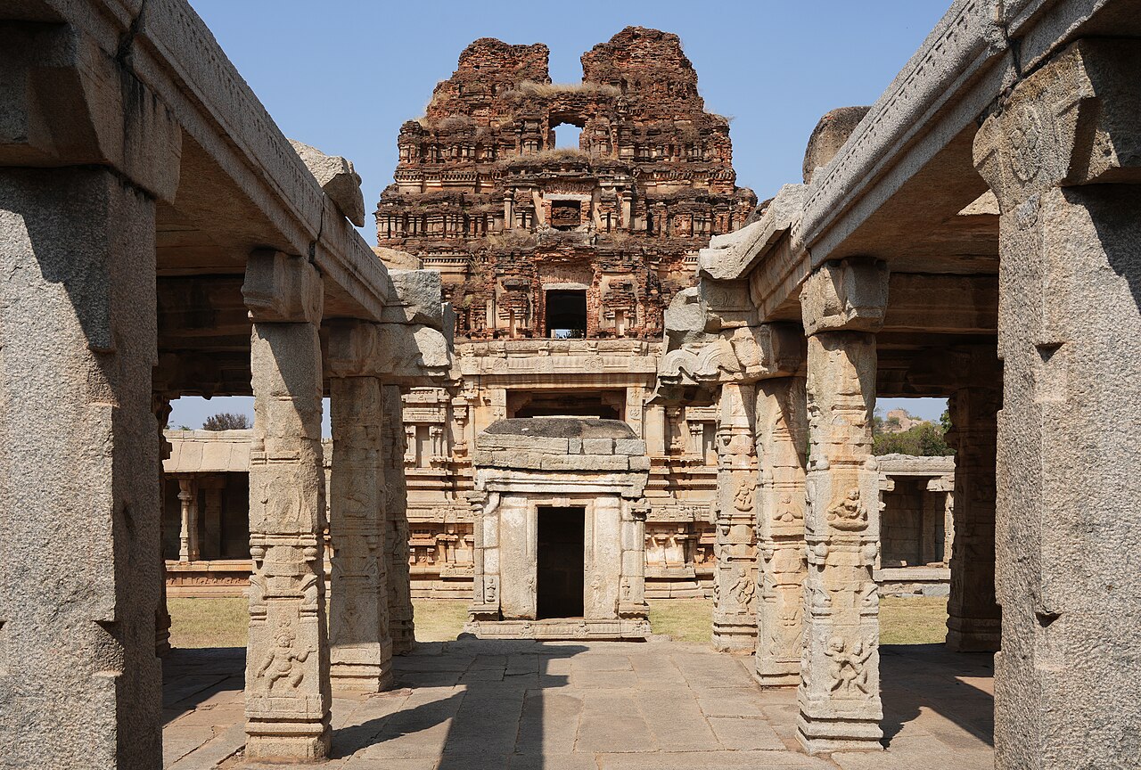 Achyutaraya Temple / Hampi, Karnataka - View from Shrine to Inner Gopuram