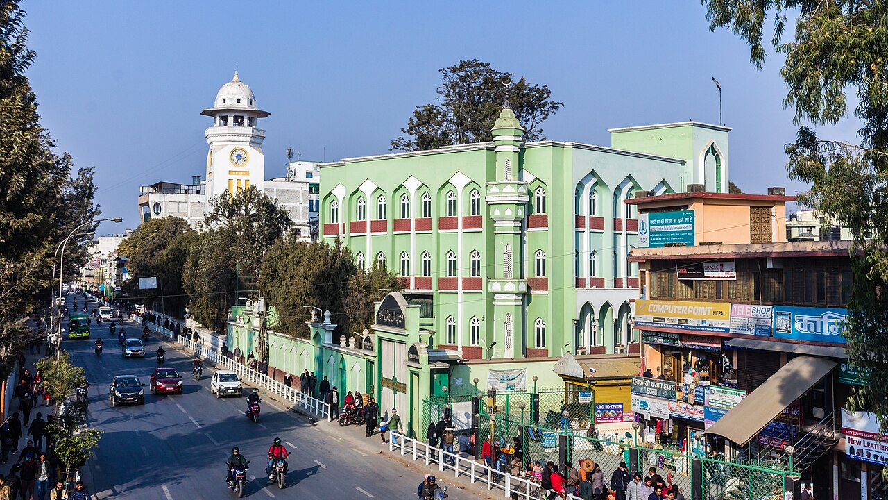 Ghanta Ghar and Nepali Jame Masjid.