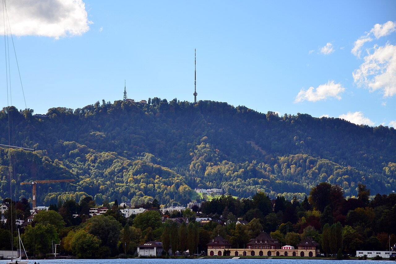 Üetliberg (prähistorische Siedlungen und Bestattungsplätze, römische Siedlung, mittelalterliche Burg, Befestigungsanlagen)