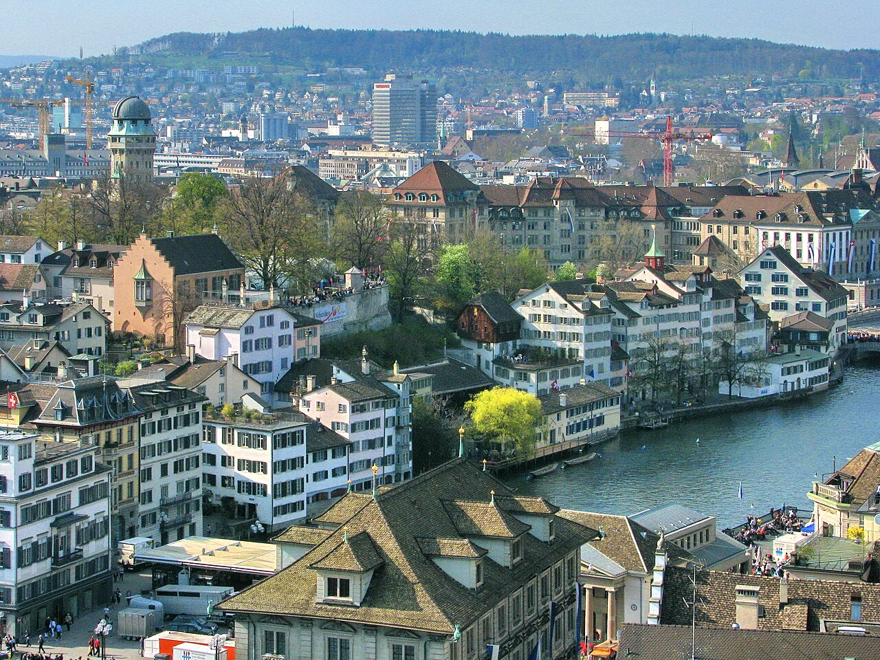 Käferberg, Lindenhof hill, Schipfe and Limmat in Zürich (Switzerland) as seen from Grossmünster's Karlsturm