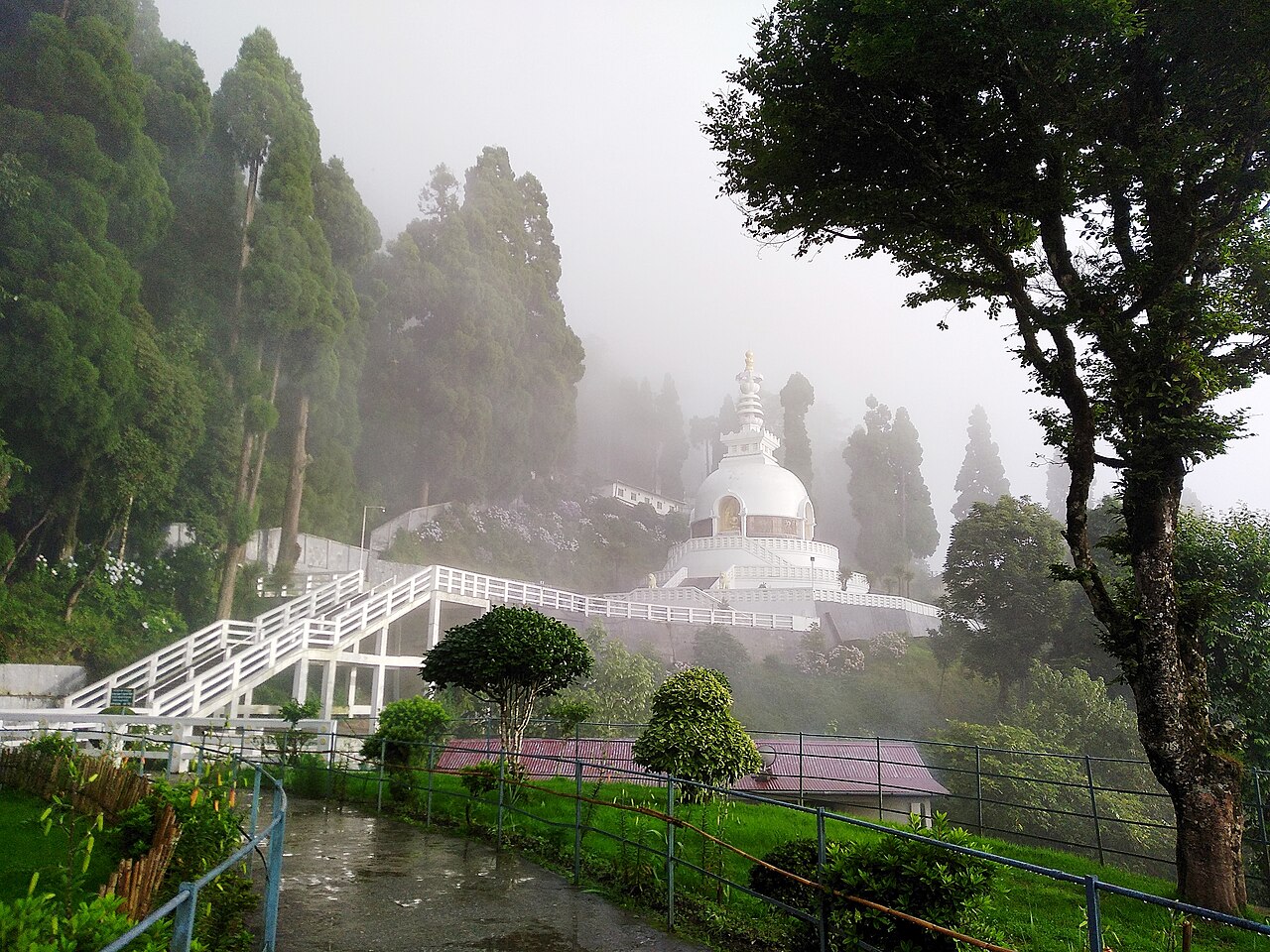 The Japanese Peace Pagoda is situated on the slopes of Jalapahar hill at distance of about 2km from Chowrasta. It was established by Nipponzan Myohiji of the Ja